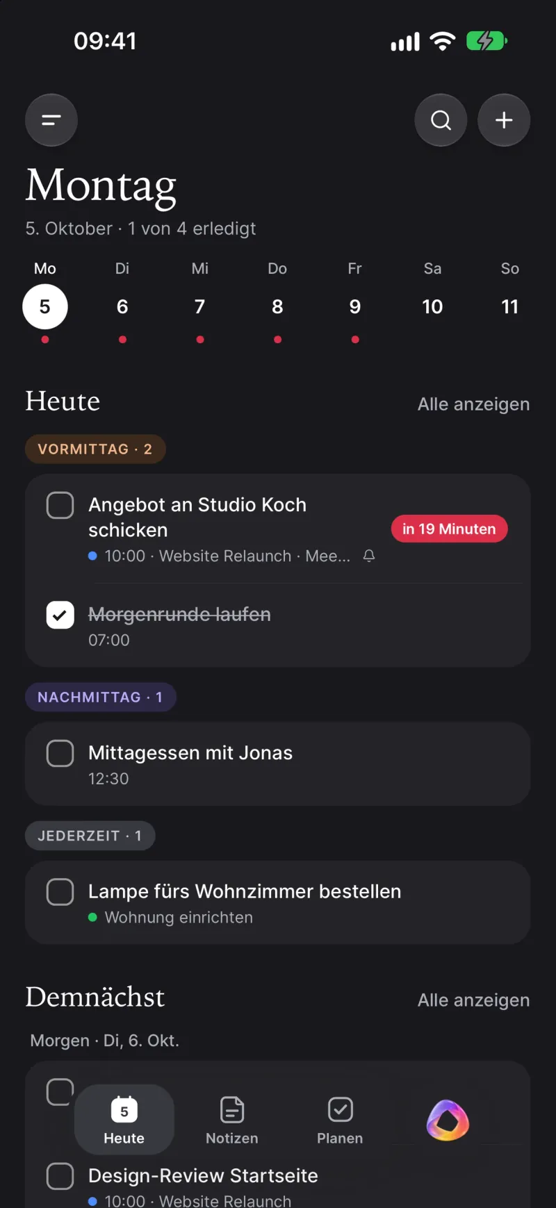 Der Heute-Tab im dunklen Design: Wochenleiste, die Aufgaben des Tages nach Tageszeit, eine davon in 19 Minuten fällig, und darunter, was demnächst ansteht.