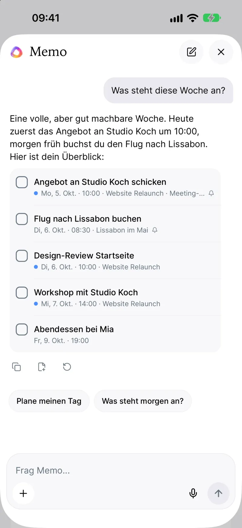 Memo beantwortet die Frage „Was steht diese Woche an?“ mit einer kurzen Zusammenfassung und den Aufgaben der Woche als Liste zum Abhaken.